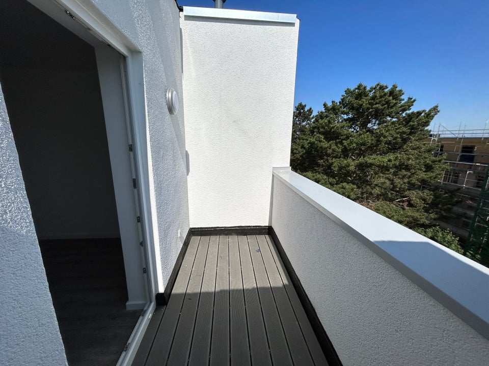 Sonnige 2 Zimmer Wohnung mit Einbauküche ! - Foto 5