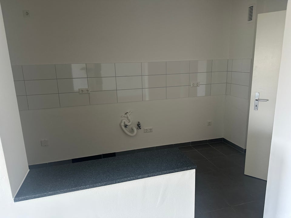 Erstbezug nach Sanierung - Photo 1