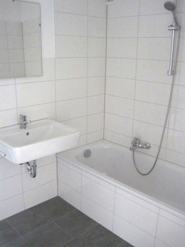 Gelegenheit! Renovierte 3 - Zimmer Wohnung mit Balkon - Foto 2
