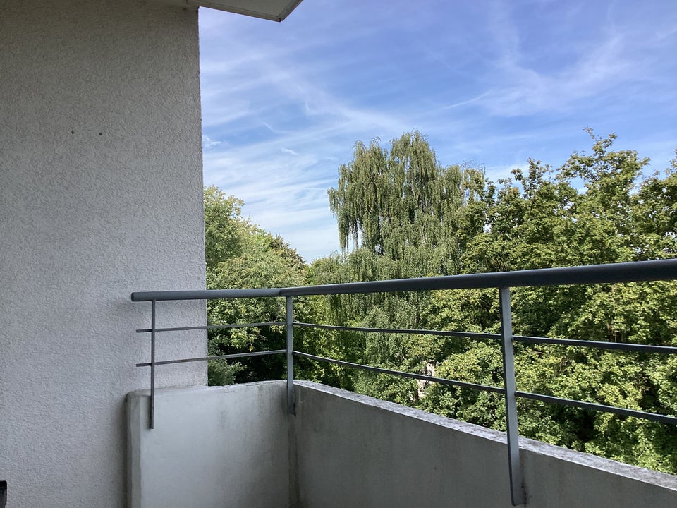 Geräumige 2,5-Raumwohnung mit tollem Blick ins Grüne - Foto 5