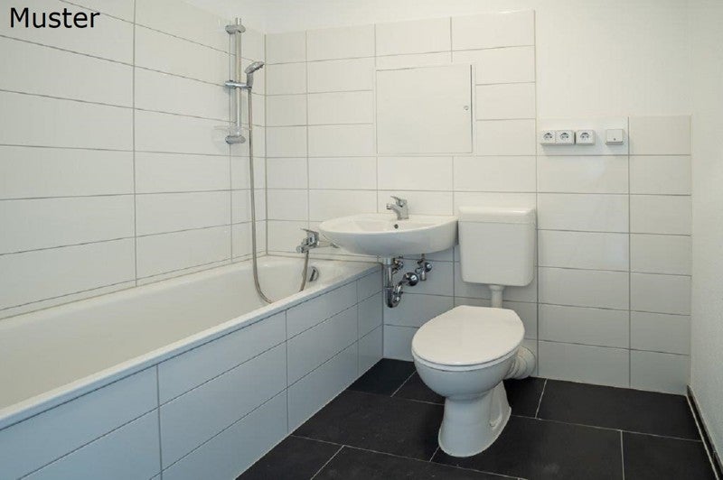 Renovierung einer familienfreundlichen 3-Zimmer-Wohnung mit Balkon! - Foto 2