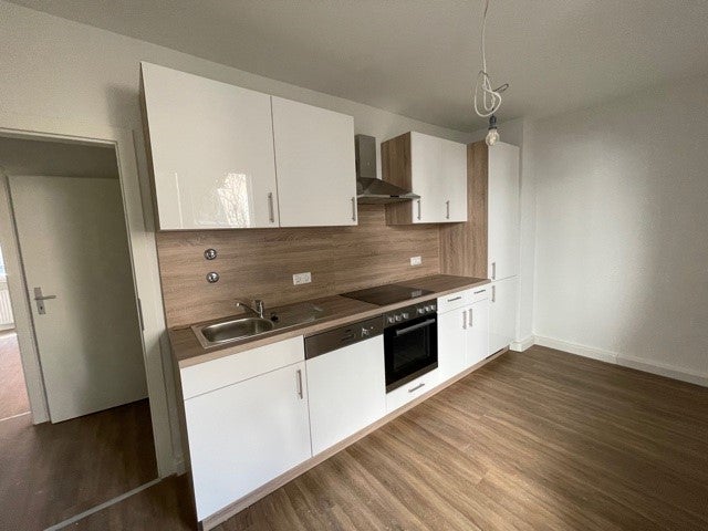TOP- 2 Zimmerwohnung mit Einbauküche in zentraler Lage - Foto 2