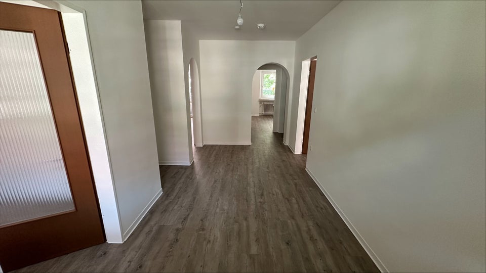 Rundum saniert: 3-Zimmer-Wohnung mit Balkon - Foto 4