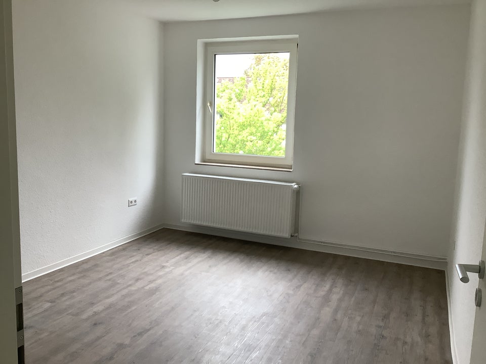 Umzug gefällig? voll sanierte 2-Zimmer-Wohnung - Foto 1
