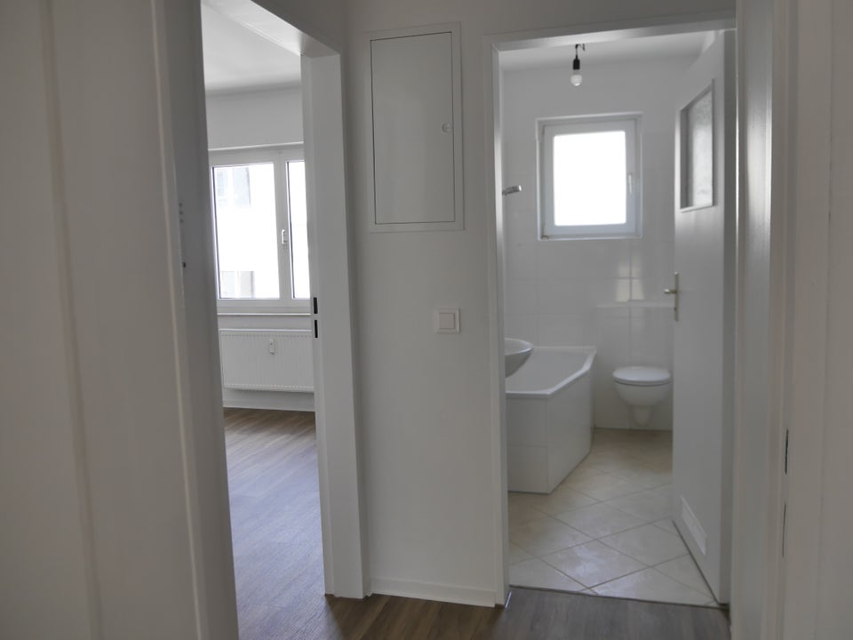 Schöne 2-Zimmer-Wohnung mit Tageslichtbad und Balkon im Limes-Quartier zu vermieten - Foto 3