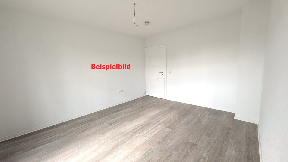 Sanierte Single-Wohnung mit neuer Einbauküche - Photo 4