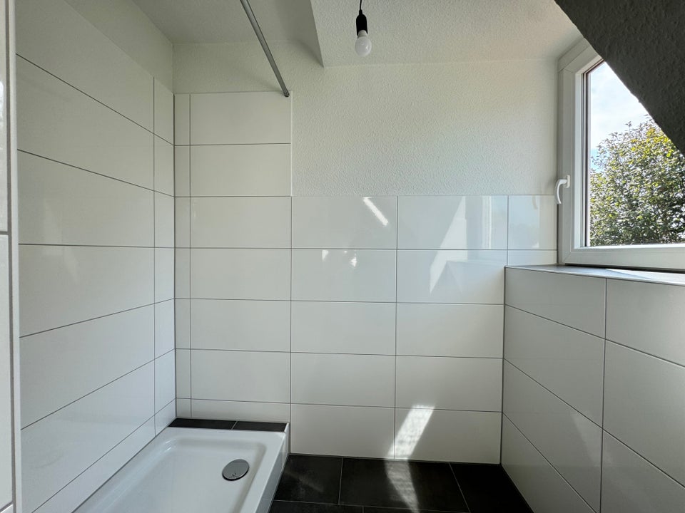 gemütliche, sanierte 2,5-Zimmer-Dachgeschosswohnung - Foto 3