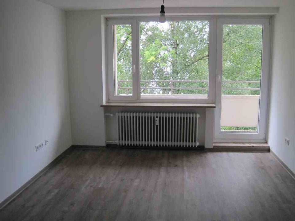 Frisch renovierte 2-Zimmer-Wohnung wartet auf Sie! - Foto 2