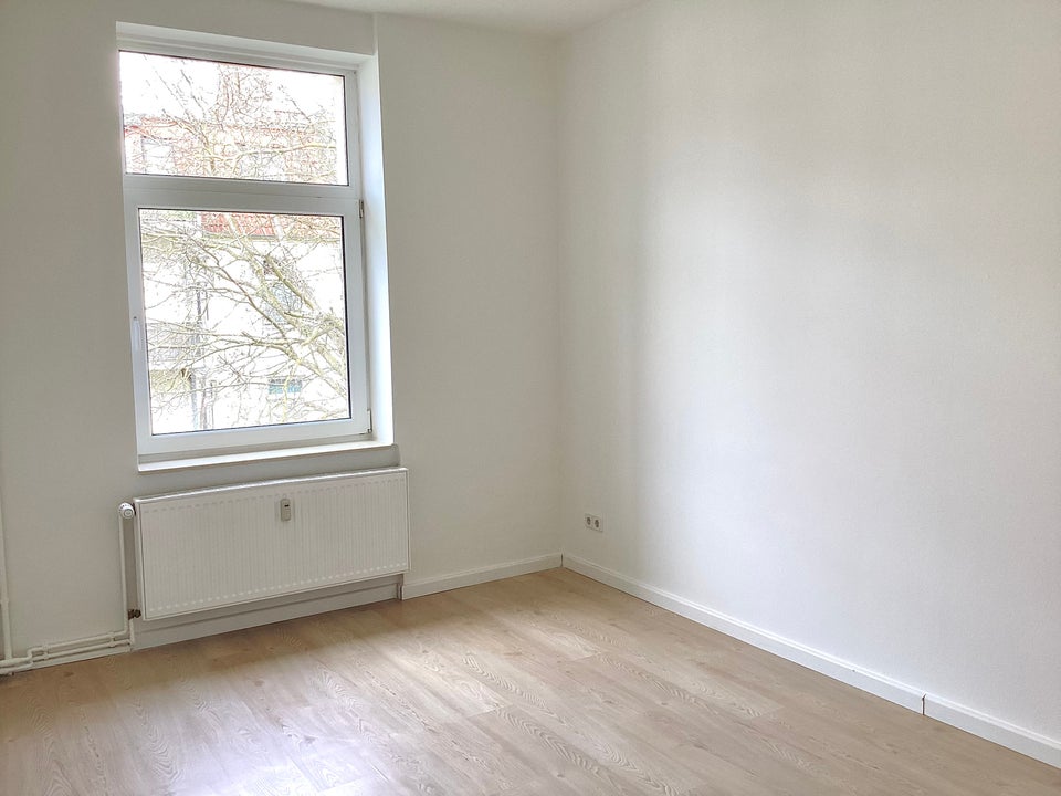 Gut geschnitten und renoviert! Jetzt einziehen! - Photo 1