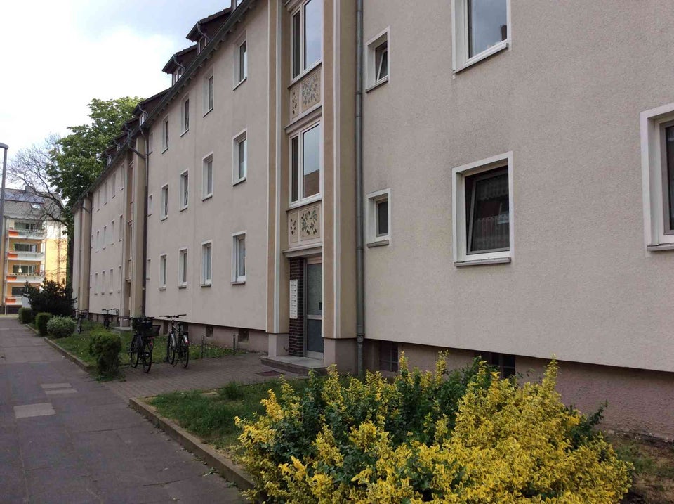 Modernisierte 2-Zimmer-Wohnung mit Balkon - Photo 3