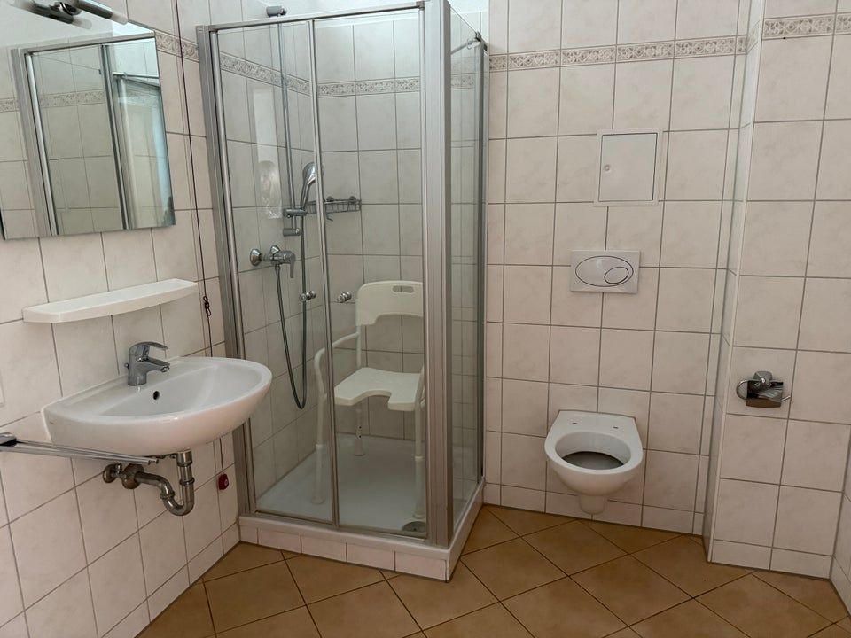 Betreutes Wohnen - 2 Zimmer - große Wohnküche - Balkon - Aufzug - Foto 4