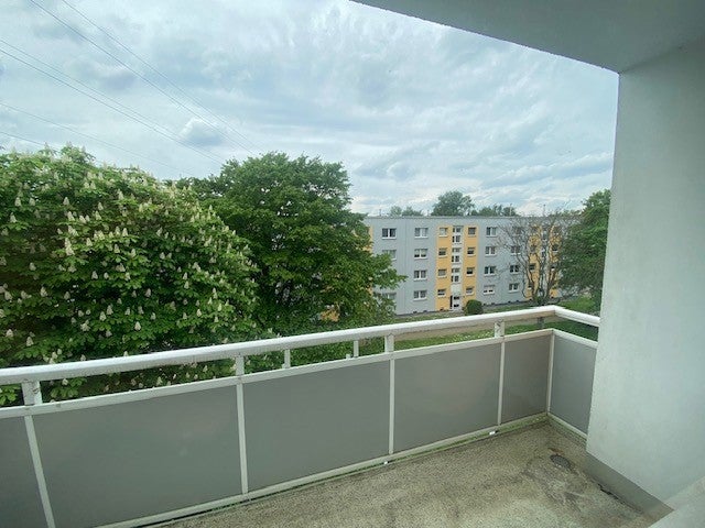 Bezugsfertige 3,5-Zimmer-Wohnung in ruhiger Lage mit Balkon! - Photo 5
