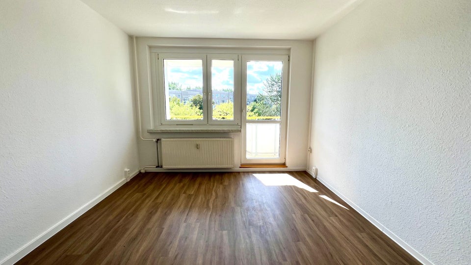 Bezugsfertige 2-Zimmerwohnung mit Balkon und Aufzug! - Foto 1