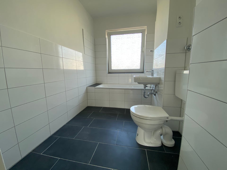 Smarter wohnen – modernisierte 2-Zimmer-Wohnung mit Balkon - Photo 3