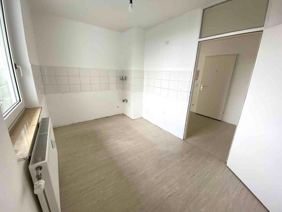Ratingen: 3-Zimmer-Wohnung mit Aufzug, modernem Tageslichtbad und Balkon - Foto 1
