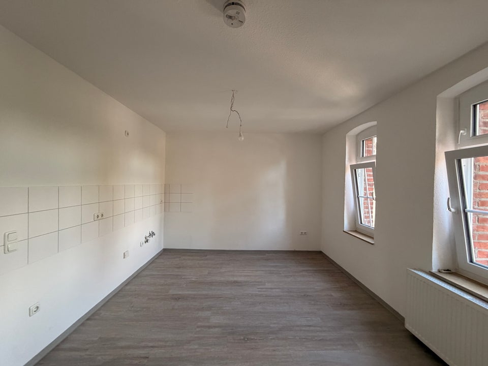 Schicke 2-Raum-Wohnung in ruhiger Lage - wir haben für Sie einzugsbereit renoviert ! - Photo 1