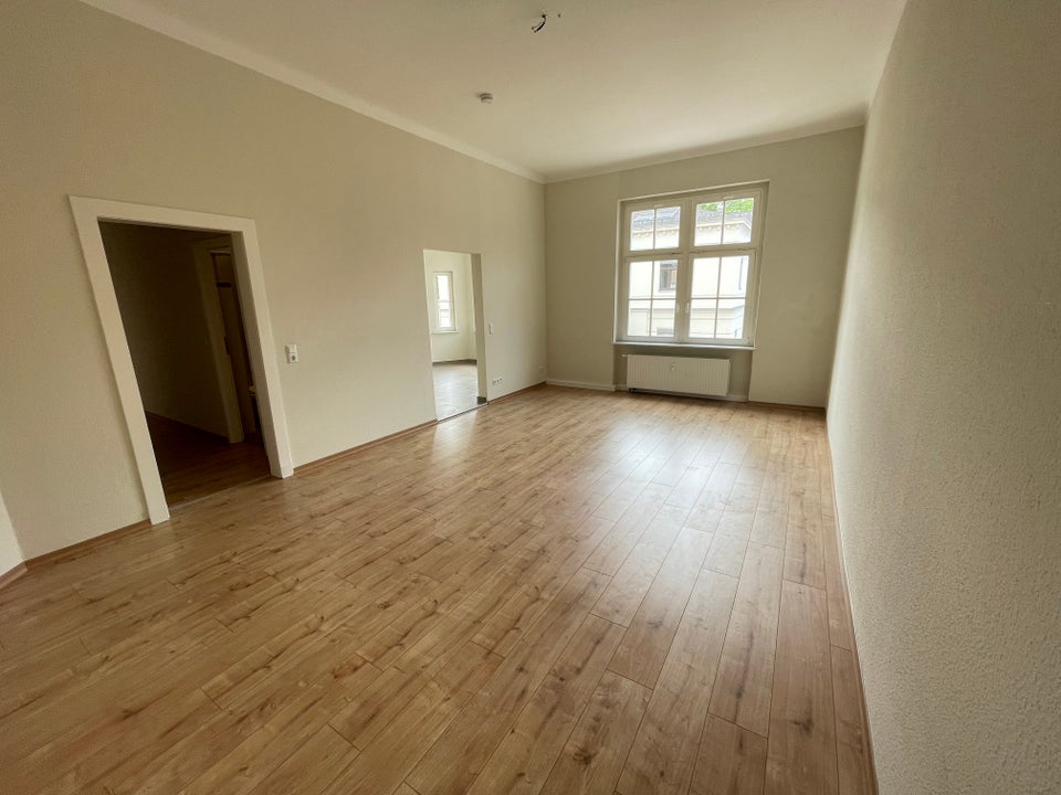 Großzügige Zwei-Zimmer-Wohnung mit Abstellkammer - Photo 2