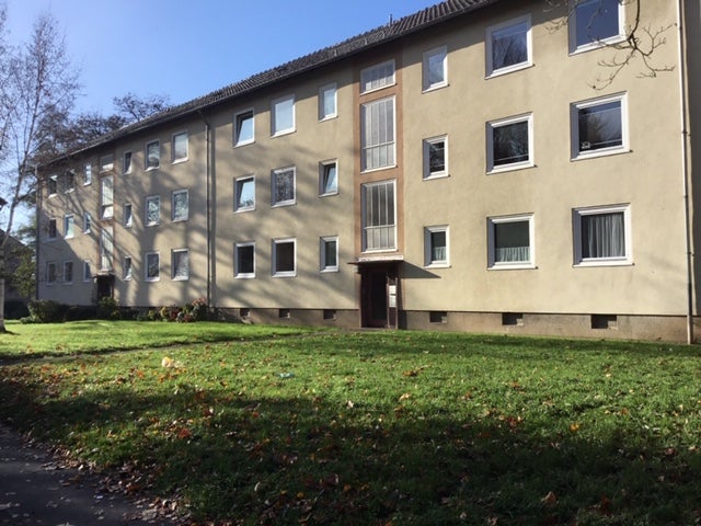 Gelegenheit: günstige 4-Zimmer-Wohnung für eine kleine Familie - Photo 2