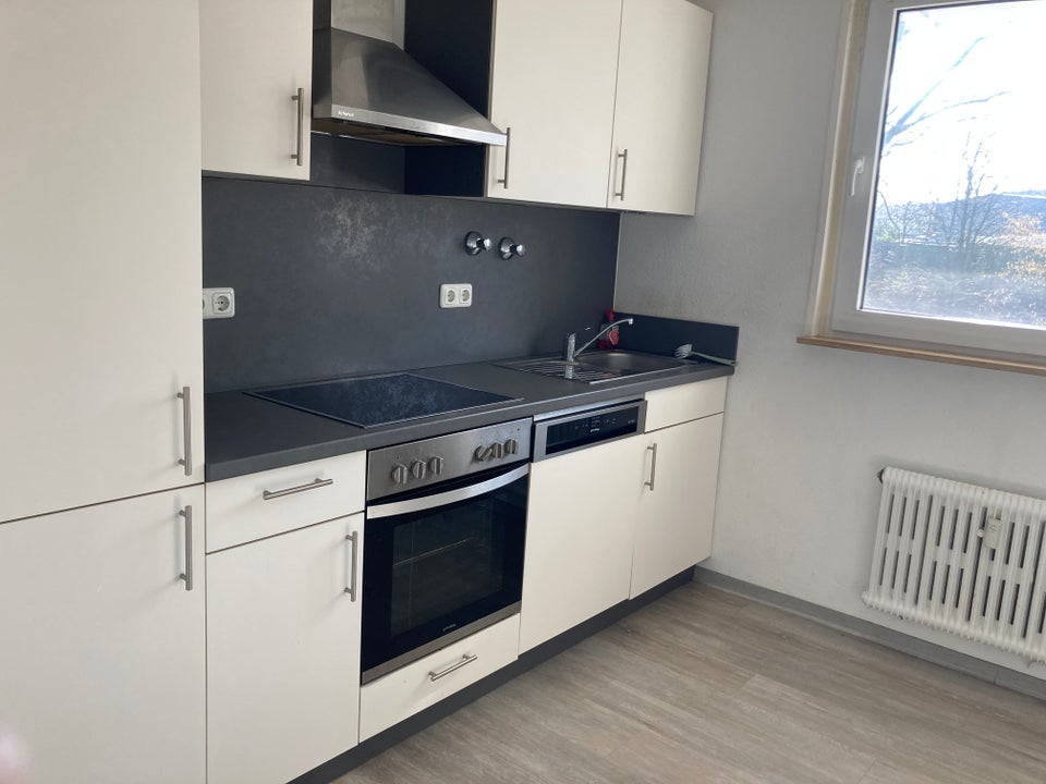 gemütliche 2- Zimmer-Wohnung mit Küche - Foto 1