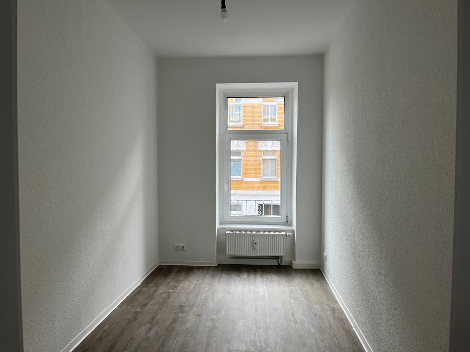 Auf gute Nachbarschaft: günstig geschnittene 2,5-Zi.-Wohnung - Photo 5