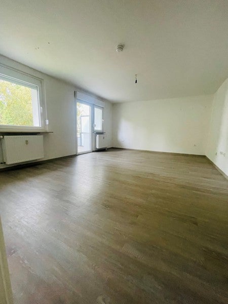 Bezugsfertige 3 - Zimmer Wohnung mit moderner Einbauküche - Foto 3