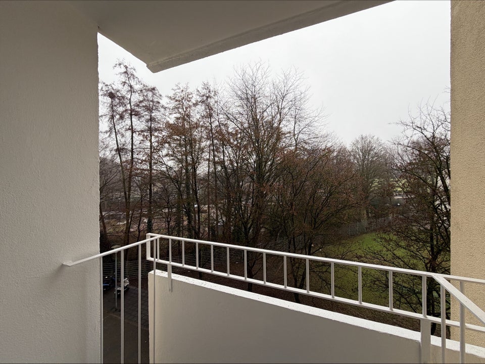 Großzügig geschnittene 2-Zi.-Wohnung mit Balkon in Leverkusen - Steinbüchel - Foto 4