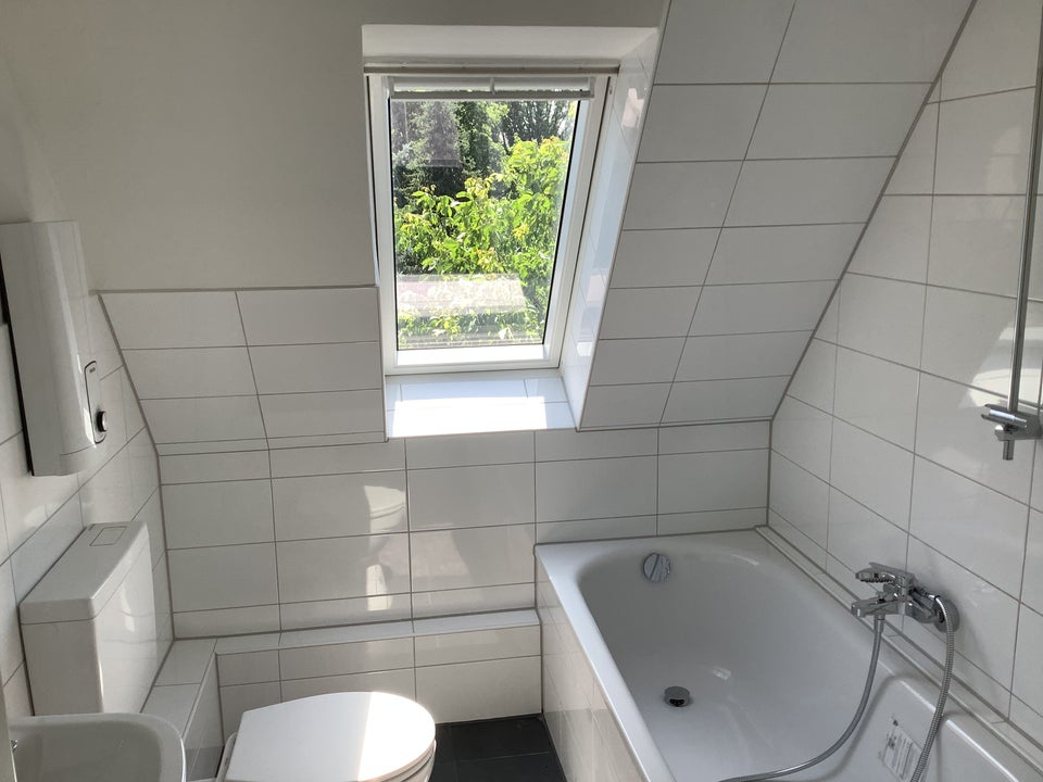 Schöner Wohnen in einer günstige 3-Zi.-Wohnung mit Ausblick - Photo 2