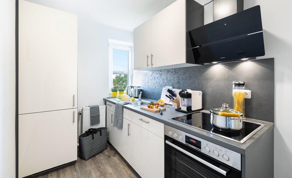 Geräumige 4-Zi.-Penthousewohnung frisch renoviert und bezugsfertig - Photo 4