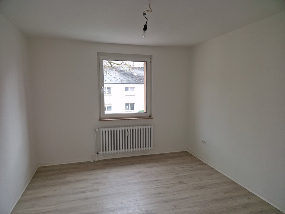 Diese umfangreich renovierte, barrierearme EG-Wohnung wartet auf SIE! - Foto 5