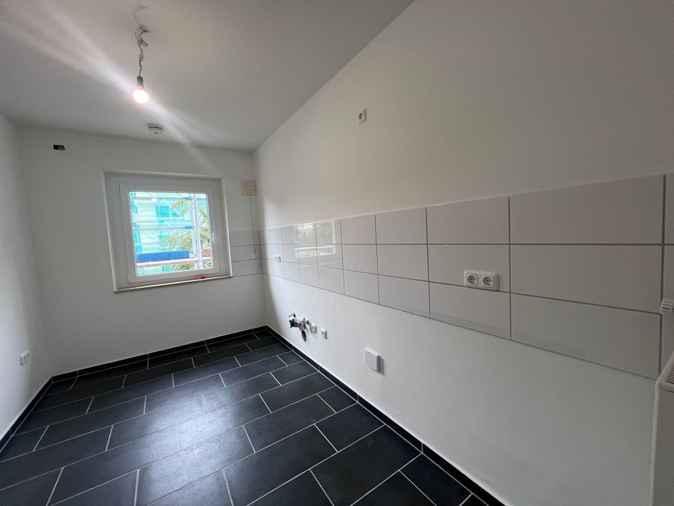Verkehrsgünstig und doch ruhig gelegene modernisierte Wohnung - Foto 1