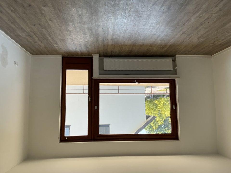 Frisch gestrichen - Ihr neues Zuhause ab September ! - Foto 4