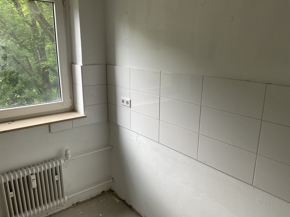 Neue Wohnung, neues Glück! Interessante 2-Zi.-Wohnung - Foto 1