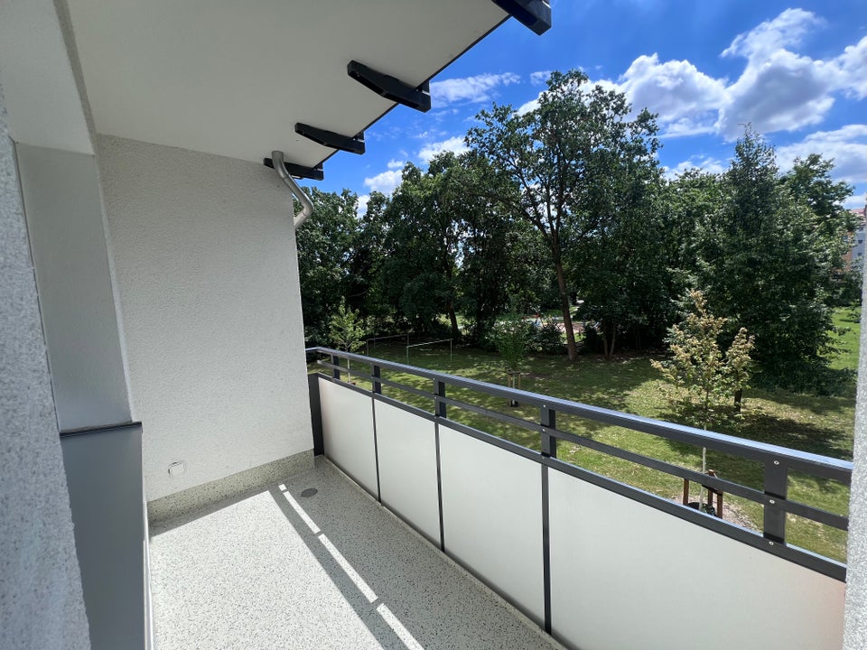 Sonnig und hell - renovierte 2-Zimmer-Wohnung - Foto 2