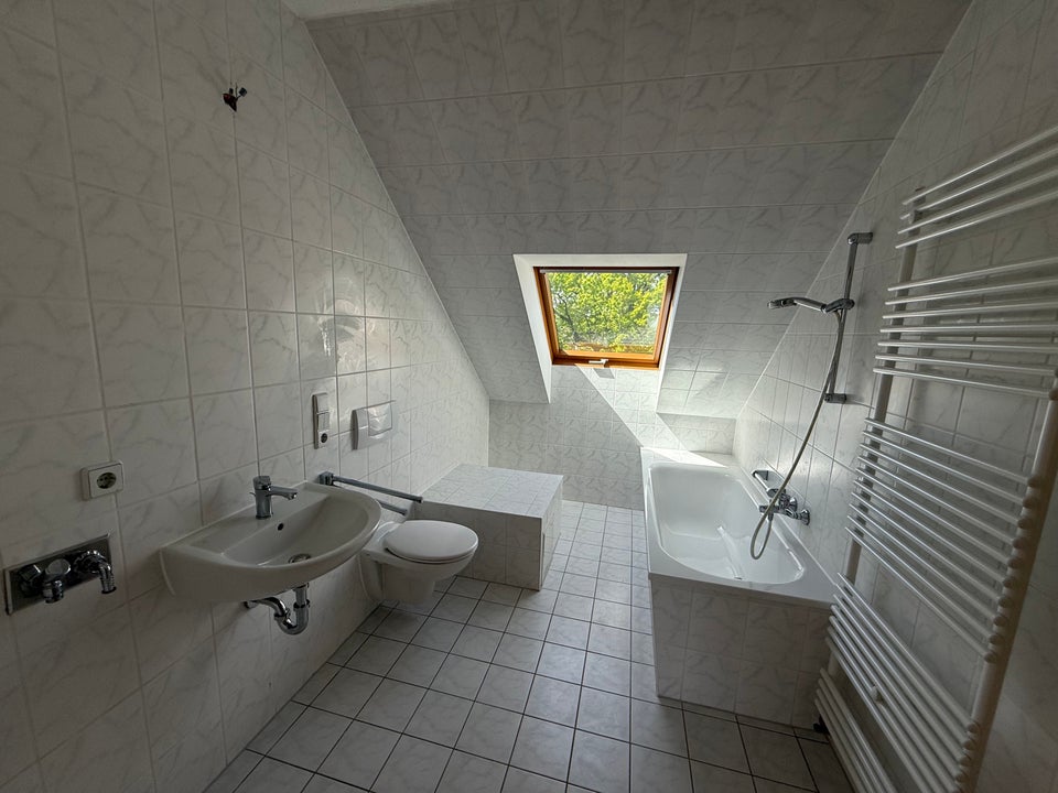 Ruhig gelegene 3-RWE mit Balkon! - Photo 3