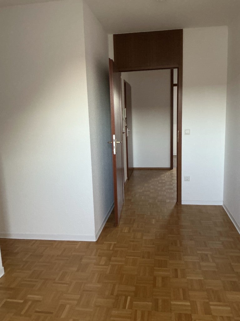Einziehen und wohlfühlen: Renovierte Wohnung mit Balkon in Steinbühl - Photo 5