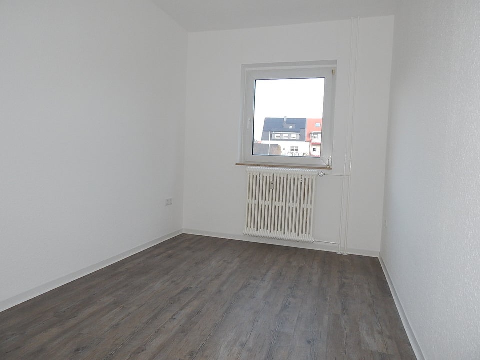 Es ist renoviert! 3 Zimmer-Wohnung mit Balkon - Photo 5