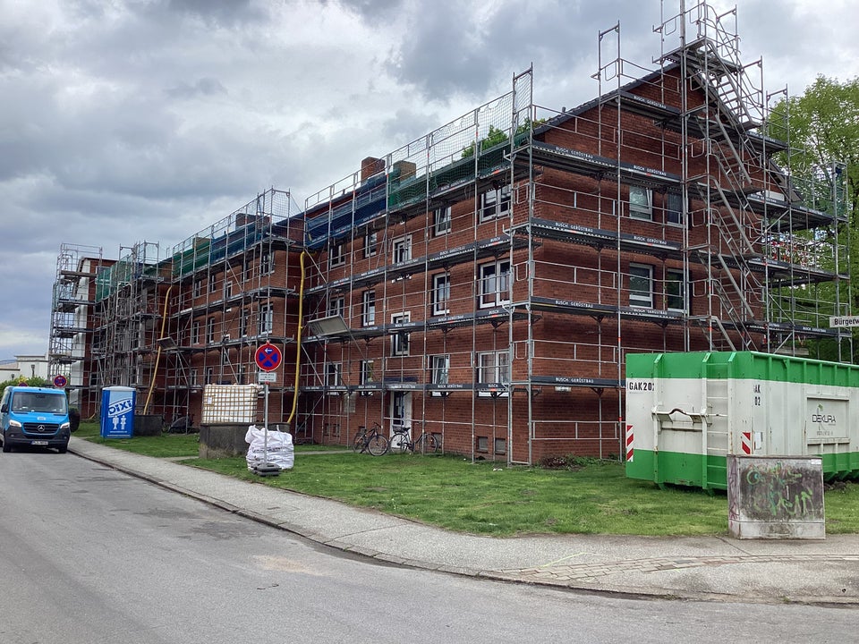 Schöner Wohnen: sanierte 1 Zimmer-Erdgeschoss-Wohnung mit Balkon und sofort anmietbar! - Photo 2