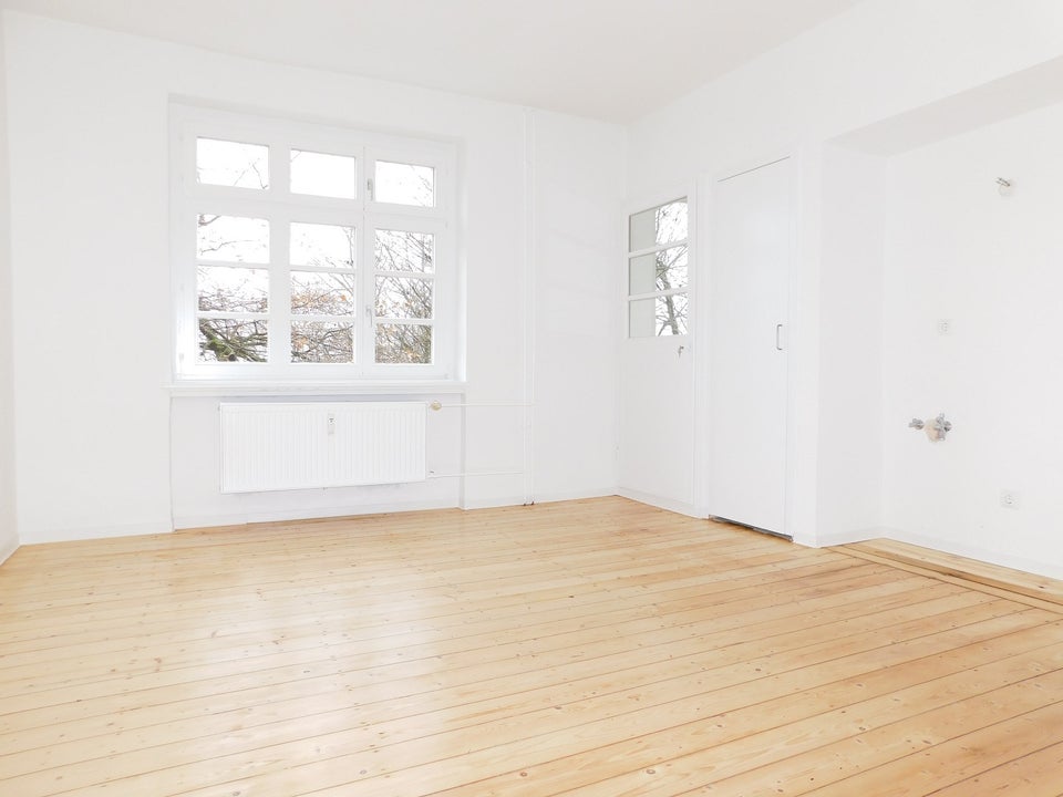 Frisch renovierte 2-Zi.-Whg. mit hübschen Dielen und kleiner Loggia im Zooviertel - Photo 5