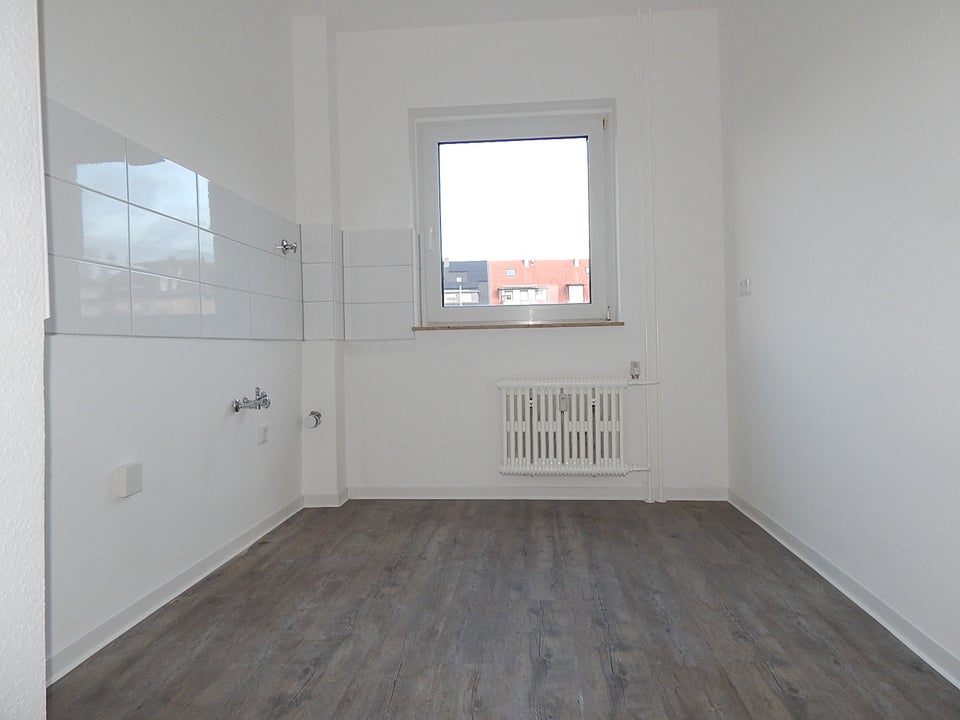 Es ist renoviert! 3 Zimmer-Wohnung mit Balkon - Photo 1