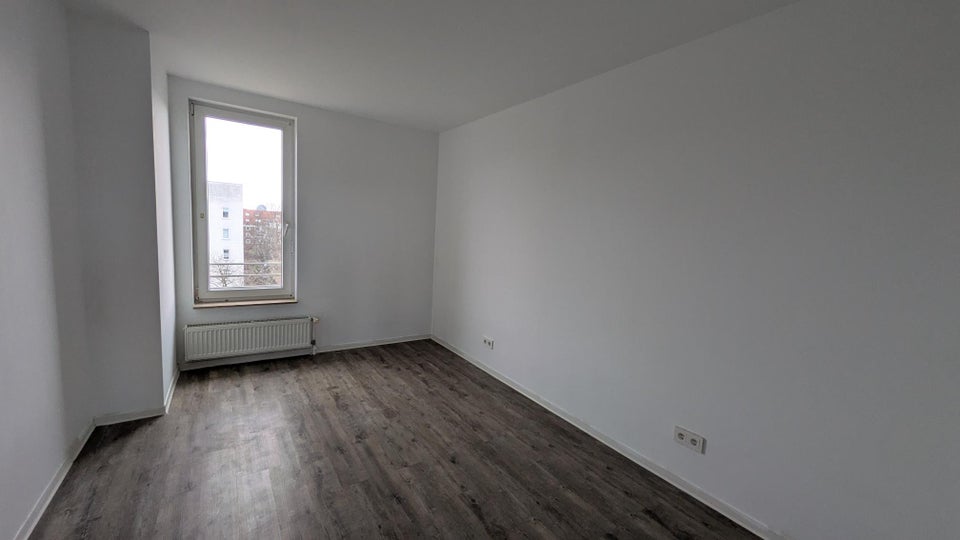 Bezugsfertige 4- Zimmer- Wohnung - Photo 4