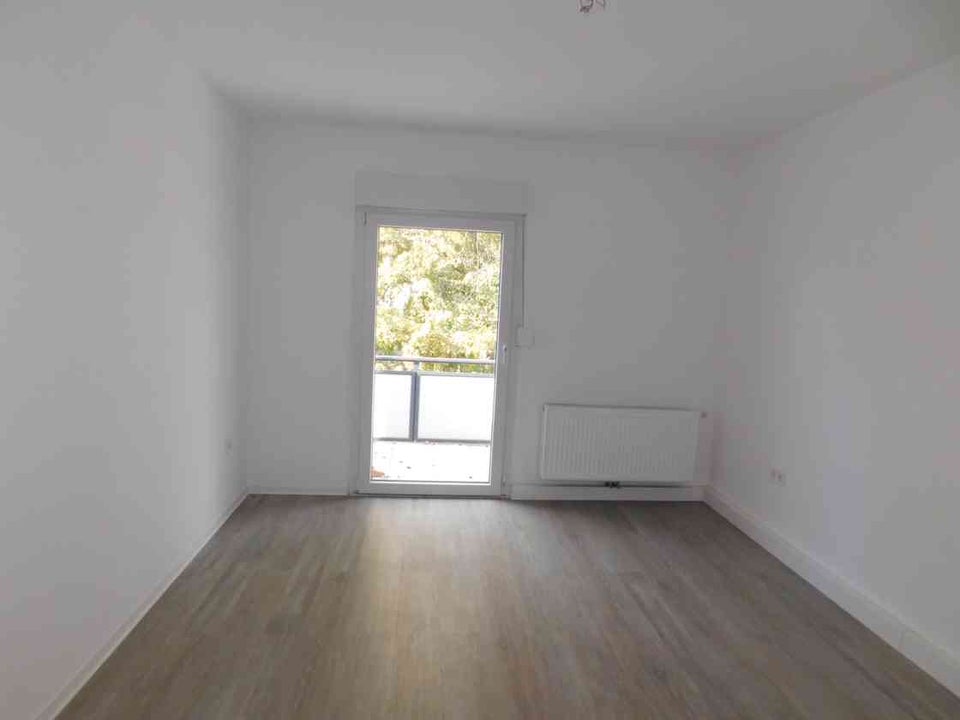 Bezugsfertige 2 Zimmer im Grünen, mit Balkon - Photo 5