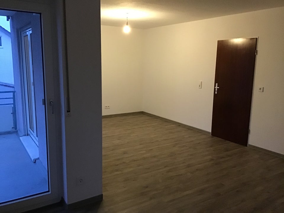 Wie für Sie gemacht - 2 Zimmer mit Balkon im 1. OG - Photo 3