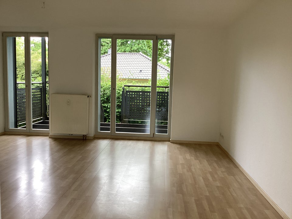 Helle Wohnung mit Gartennutzung - Foto 4