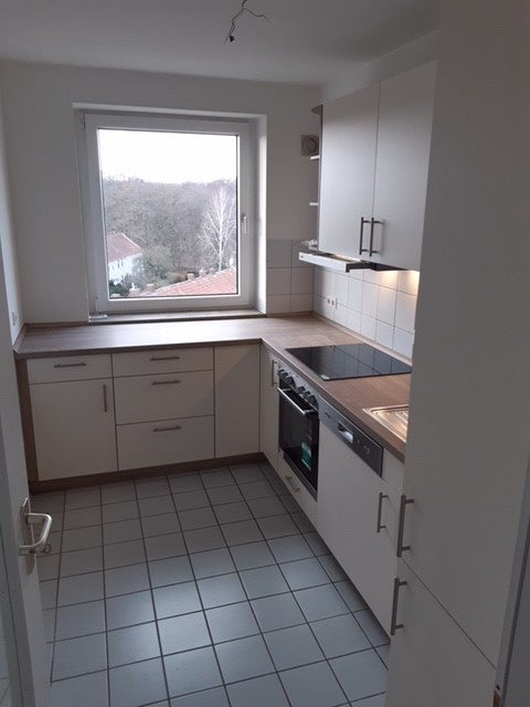 Frisch renovierte Wohnung mit Einbauküche und Balkon - Foto 1
