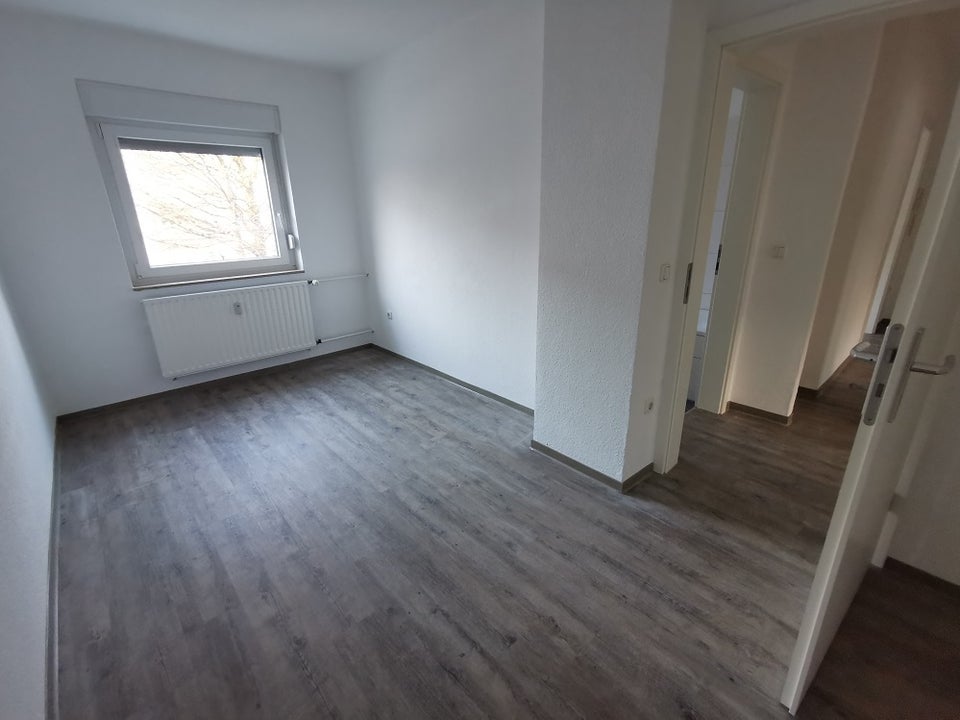 Familienfreundliche 3-Zi.-Whg. mit Balkon - Foto 3