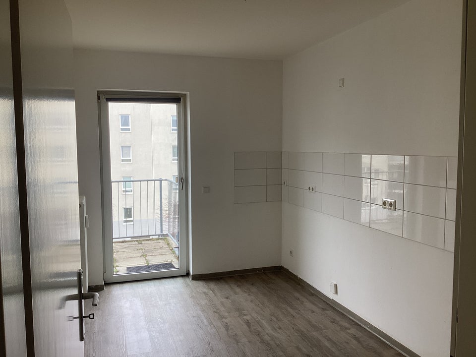 Großzügige helle 2-Zimmer-Wohnung mit Balkon und Terrasse - Photo 2