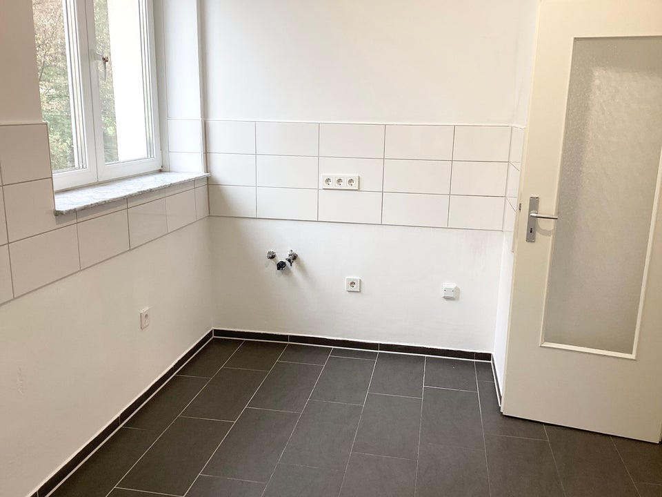 Moderne Wohnung mit bodengleicher Dusche und 2 Balkone - Foto 5