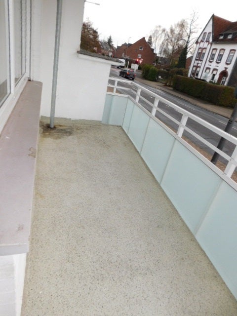 ***Sehr schöne 3-Zimmer-Wohnung in Krefeld-Zentrum mit Balkon... bezugsfertig*** - Photo 4