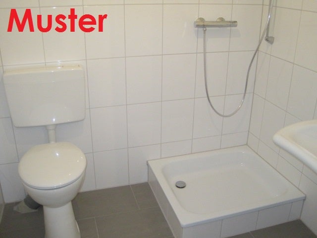 bezugsfgertige 2-Zimmer-Wohnung mit Balkon - auf Wunsch mit Einbauküche - Photo 2