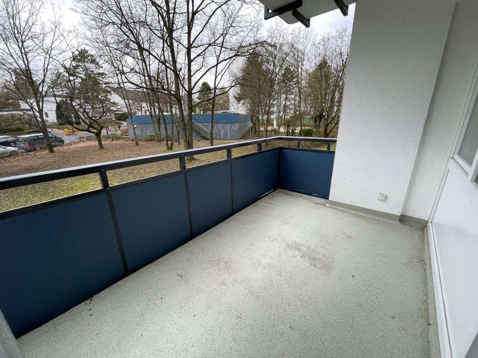 Sanierte 4-Zimmerwohnung mit Balkon - Photo 1